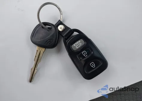 2009 Hyundai Sonata Gls from USA, damaged, VIN 5NPET46C89H416206